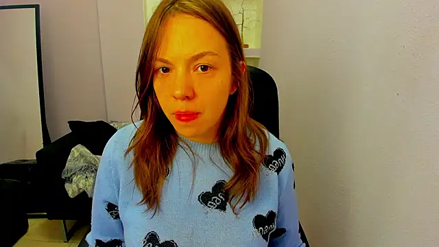 Snapshot of Persephoni chatting on April 2026 08:26:01 PM Persephoni online show from April 2026 08:26:01 PM