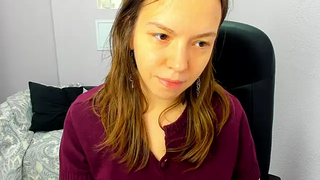 Snapshot of Persephoni chatting on April 2026 10:52:02 AM Persephoni online show from April 2026 10:52:02 AM