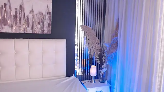 LiaVillalobos online show from April 2026 02:09:02 PM