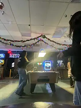 LeaGambit   online show from December 2024 06:08:02 AM