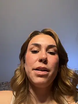 Snapshot of LeaGambit__ chatting on March 2026 04:01:02 AM LeaGambit online show from March 2026 04:01:02 AM