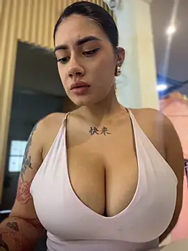 Snapshot of clarachanelricek chatting on March 2026 08:35:02 PM clarachanelricek online show from March 2026 08:35:02 PM