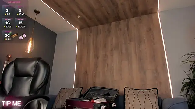 Snapshot of SophieBarnett chatting on October 2025 12:58:01 AM SophieBarnett online show from October 2025 12:58:01 AM