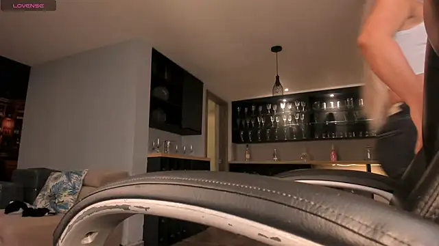 Snapshot of SophieBarnett chatting on November 2025 12:42:02 AM SophieBarnett online show from November 2025 12:42:02 AM