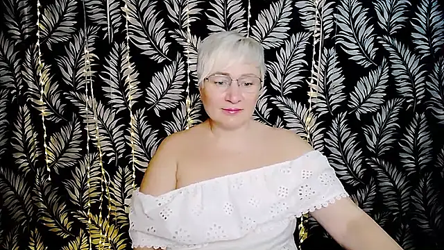 Snapshot of Olivia_playful chatting on July 2026 10:24:01 AM Olivia playful online show from July 2026 10:24:01 AM