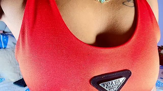 Julieth Rossi online show from September 2025 10:01:02 PM