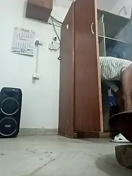 Snapshot of Lent_Medium chatting on January 2026 05:18:01 PM Lent Medium online show from January 2026 05:18:01 PM