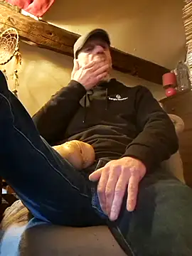 Snapshot of eddouxxx78 chatting on April 2026 09:12:01 AM eddouxxx78 online show from April 2026 09:12:01 AM