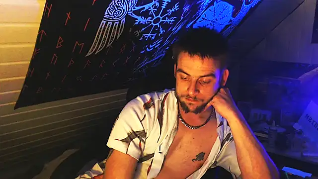 Snapshot of Youngtimer_1997 chatting on April 2026 02:39:02 AM Youngtimer 1997 online show from April 2026 02:39:02 AM