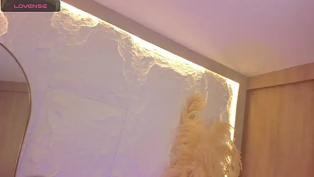 dominique25  online show from November 2025 04:13:02 AM