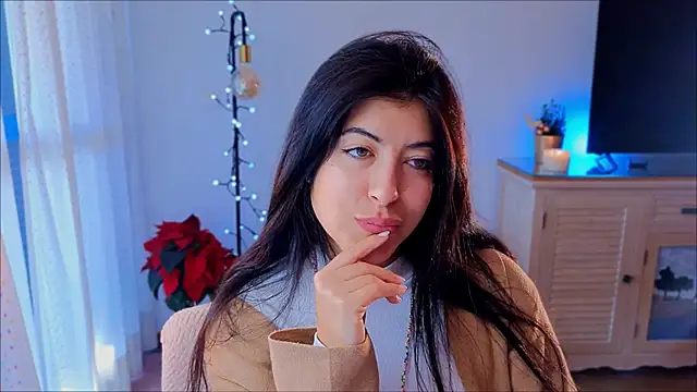 Snapshot of anabelcurvy chatting on December 2024 01:03:01 PM anabelcurvy online show from December 2024 01:03:01 PM