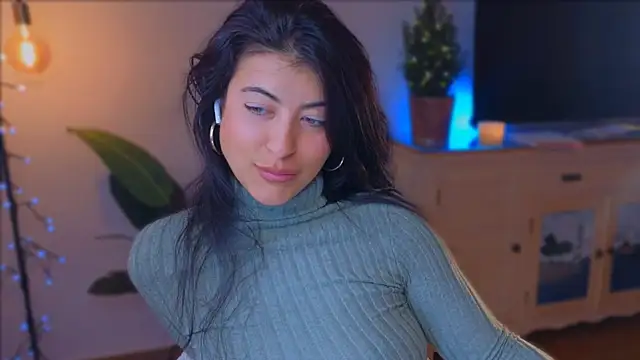 Snapshot of anabelcurvy chatting on December 2024 07:04:02 PM anabelcurvy online show from December 2024 07:04:02 PM