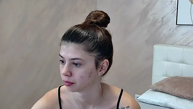 Sierra Halle online show from February 2025 10:59:02 AM