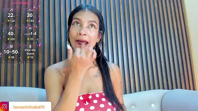 LauraAristizabal online show from February 2025 07:44:02 PM