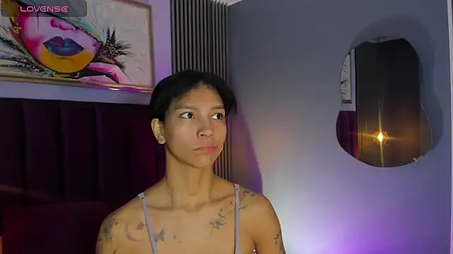 LauraAristizabal online show from October 2025 12:52:02 PM