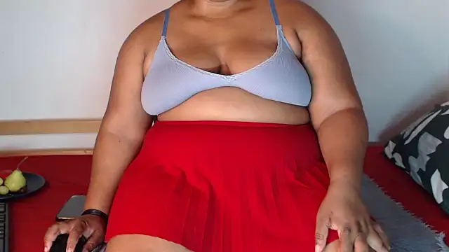 Snapshot of SexyChill1992 chatting on February 2025 11:10:02 PM SexyChill1992 online show from February 2025 11:10:02 PM