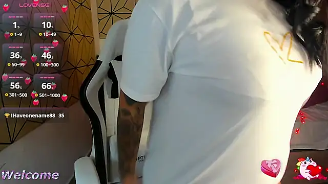 vane lopez  online show from September 2025 06:31:02 PM