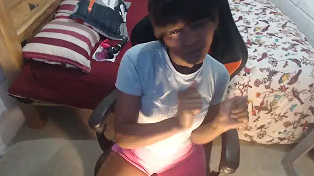 sexyjustin202 online show from October 2025 11:59:02 PM