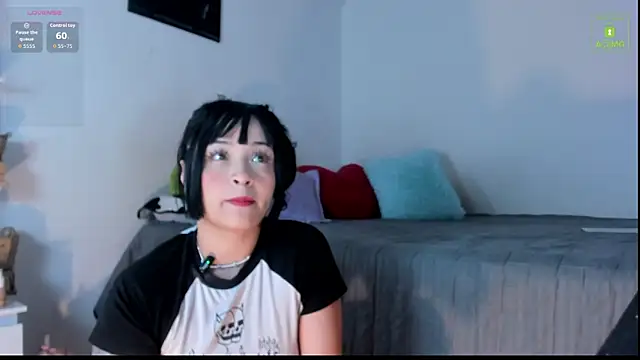 miaa-lee online show from November 2025 04:00:01 AM