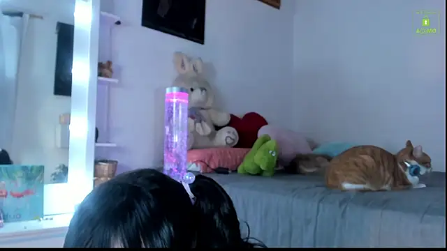 miaa-lee online show from November 2025 03:48:01 AM