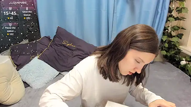 Snapshot of MelaniGrand chatting on November 2025 09:21:01 AM MelaniGrand online show from November 2025 09:21:01 AM