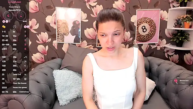 Snapshot of MelaniGrand chatting on June 2026 08:42:02 AM MelaniGrand online show from June 2026 08:42:02 AM
