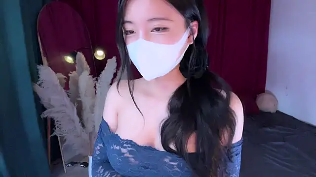 Snapshot of alaia-EDP chatting on November 2025 06:07:02 PM alaia-EDP online show from November 2025 06:07:02 PM