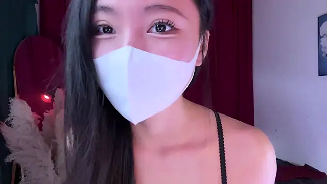 Snapshot of alaia-EDP chatting on November 2025 04:28:01 PM alaia-EDP online show from November 2025 04:28:01 PM