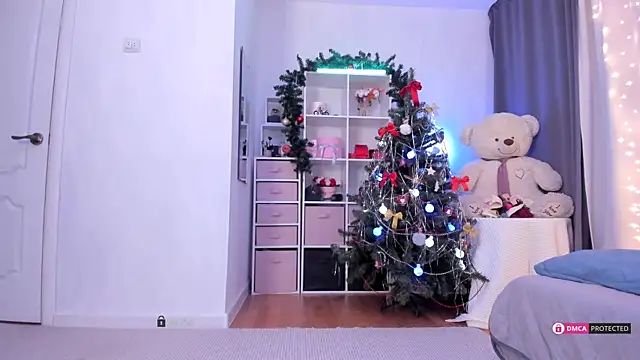 Karamelsw  online show from December 2024 08:49:01 PM