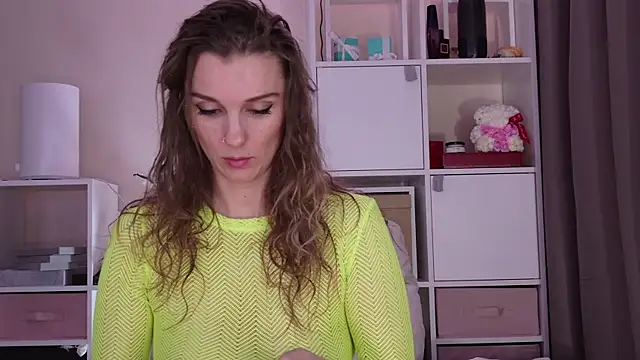 Snapshot of Karamelsw_ chatting on March 2026 08:04:01 PM Karamelsw online show from March 2026 08:04:01 PM