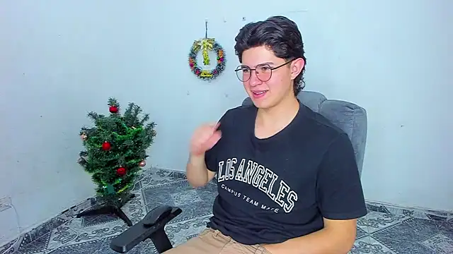 patrik 027 online show from December 2024 04:25:01 PM