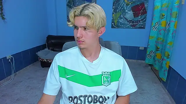 patrik 027 online show from October 2025 07:43:01 AM