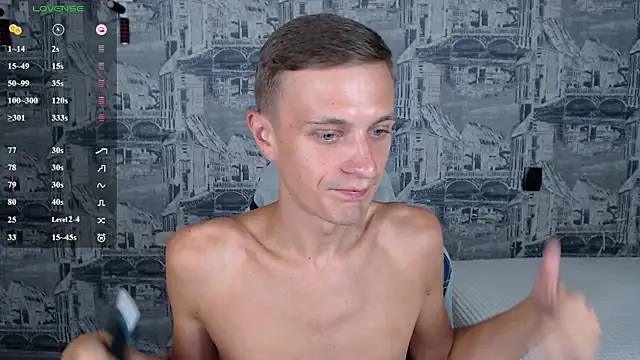 Snapshot of Oliver_Fresh chatting on July 2026 09:44:01 AM Oliver Fresh online show from July 2026 09:44:01 AM