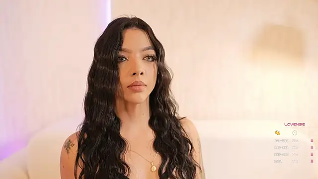 sarah hiill online show from February 2025 06:44:02 PM