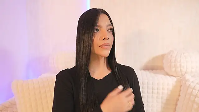 sarah hiill online show from February 2025 08:45:01 PM