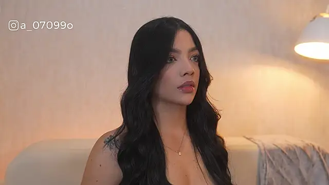 sarah hiill online show from January 2026 11:45:02 AM