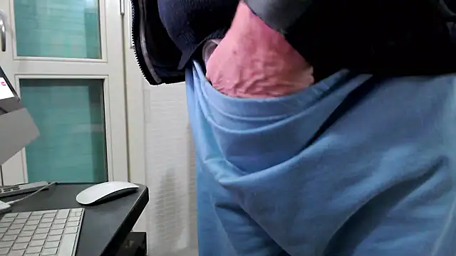 Unicum900 online show from February 2025 09:43:01 PM