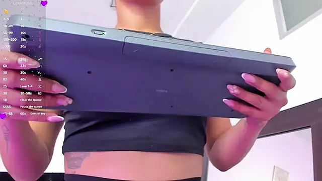 CeliWoods online show from February 2025 05:33:01 PM