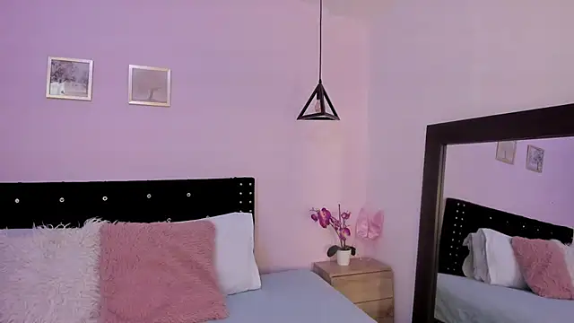 CeliWoods online show from September 2025 11:21:01 AM