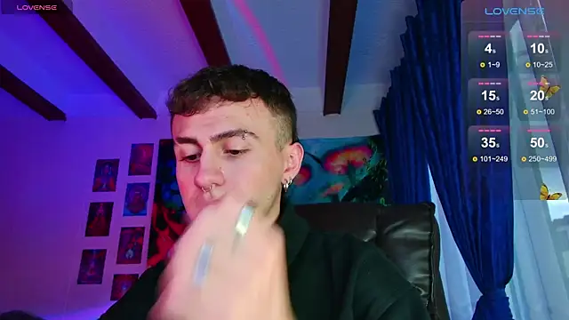 Snapshot of dimitri-bilak chatting on January 2025 11:08:01 PM dimitri-bilak online show from January 2025 11:08:01 PM