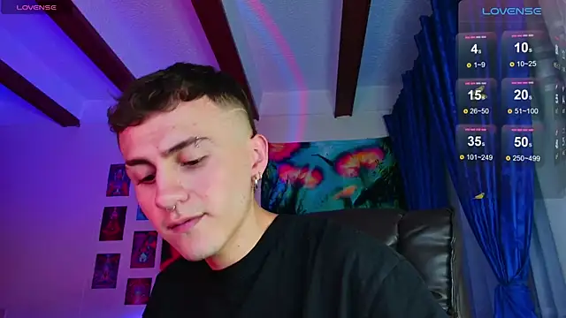 Snapshot of dimitri-bilak chatting on March 2025 11:27:01 PM dimitri-bilak online show from March 2025 11:27:01 PM