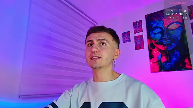 Snapshot of dimitri-bilak chatting on April 2026 12:54:02 AM dimitri-bilak online show from April 2026 12:54:02 AM