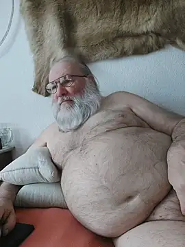 SexySantaC online show from April 2026 06:17:02 AM