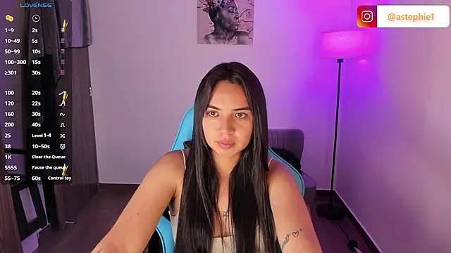 Snapshot of Miss_Nicole chatting on March 2026 01:11:01 AM Miss Nicole online show from March 2026 01:11:01 AM