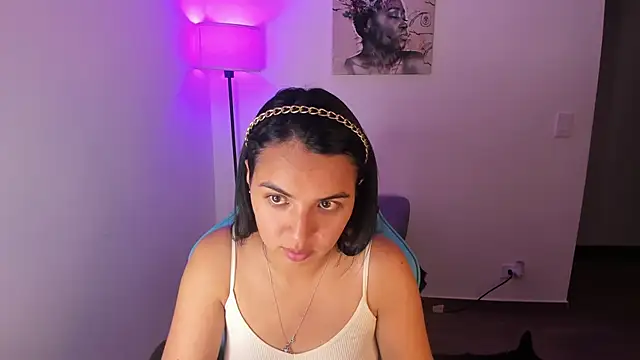 Snapshot of Miss_Nicole chatting on April 2026 12:52:01 AM Miss Nicole online show from April 2026 12:52:01 AM