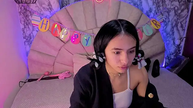  emma miller  online show from April 2026 11:08:01 AM