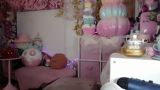 Snapshot of elyink chatting on December 2025 12:43:02 PM elyink online show from December 2025 12:43:02 PM