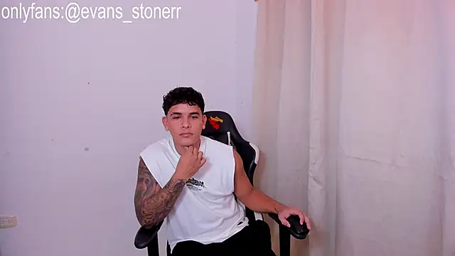Snapshot of Evan_stoner chatting on May 2026 03:46:01 AM Evan stoner online show from May 2026 03:46:01 AM