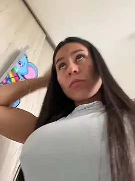 Snapshot of Reggie-Liam chatting on March 2026 08:26:02 PM Reggie-Liam online show from March 2026 08:26:02 PM