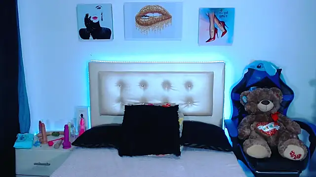 Jenng18 online show from December 2024 09:49:02 PM